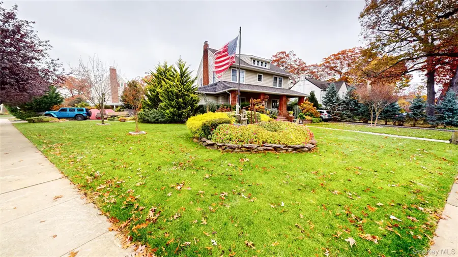 725 Scranton Avenue, East Rockaway, NY 11518 - Image #2