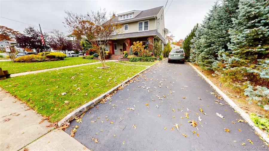 725 Scranton Avenue, East Rockaway, NY 11518 - Image #3