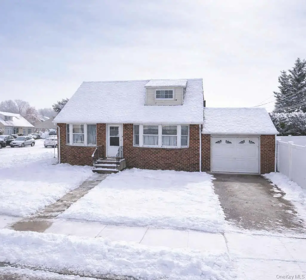76 Vincent Road, Hicksville, NY 11801 - #1