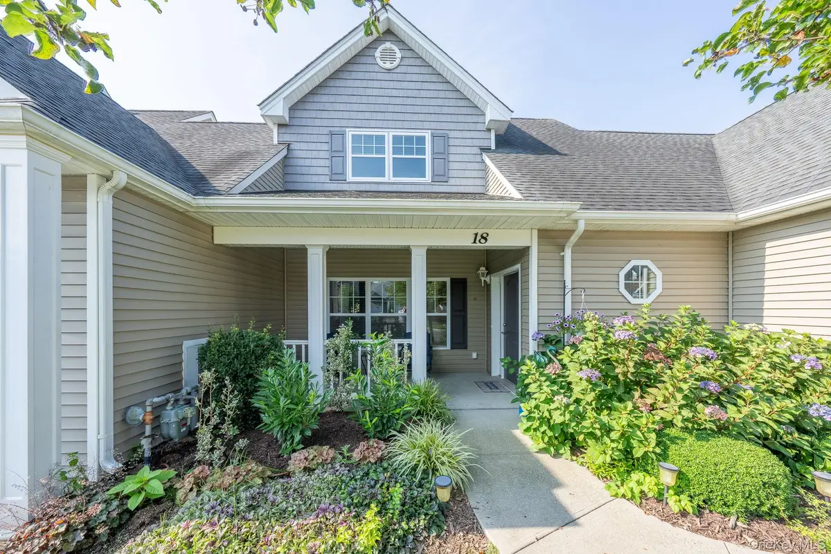 18 Kennsington Court, Riverhead, NY 11901 - Image #1