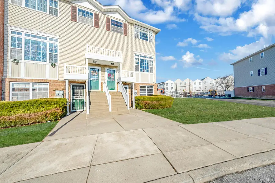 101 Surf Drive #23, Bronx, NY 10473 - Image #2