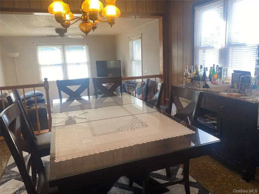 47 Walnut Avenue E, Farmingdale, NY 11735 - Image #3