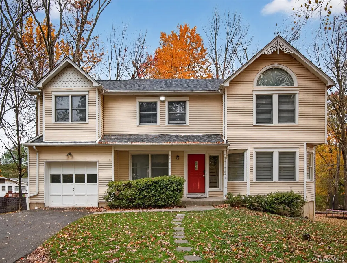 19 Paul Court, Pearl River, NY 10965 - Image #1