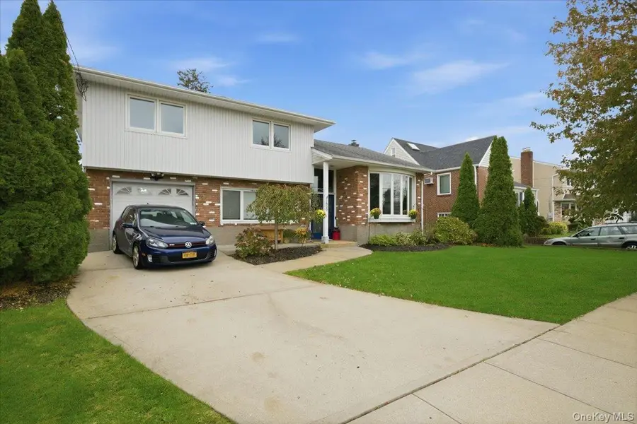 1800 Carlisle Place, Merrick, NY 11566 - Image #3