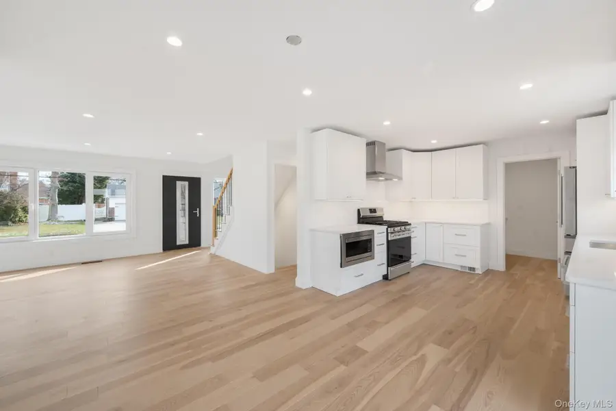 100 Elberta Drive, East Northport, NY 11731 - Image #2