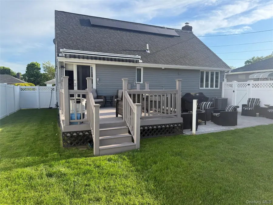 2082 Renfrew Avenue, Elmont, NY 11003 - #2