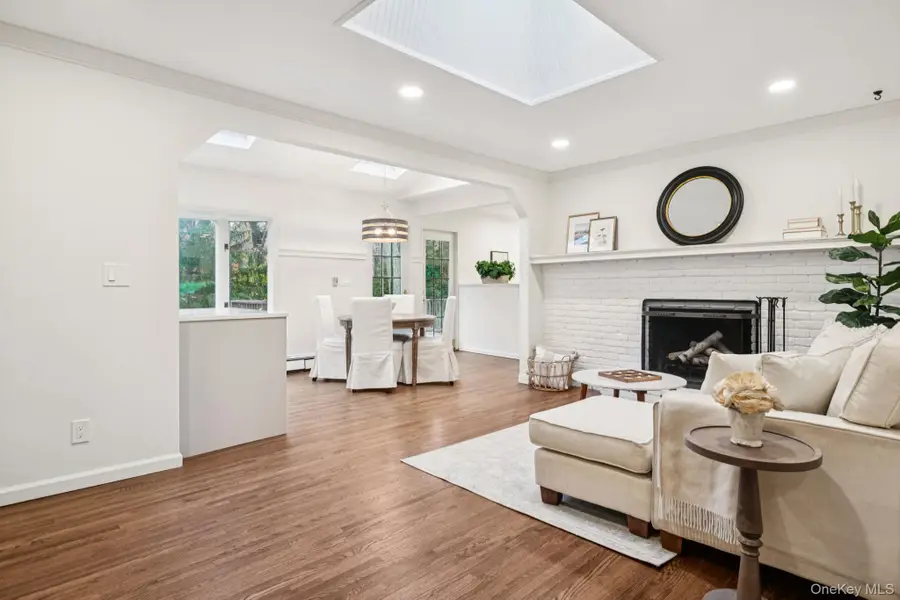 8 Storyland Lane, East Setauket, NY 11733 - Image #3