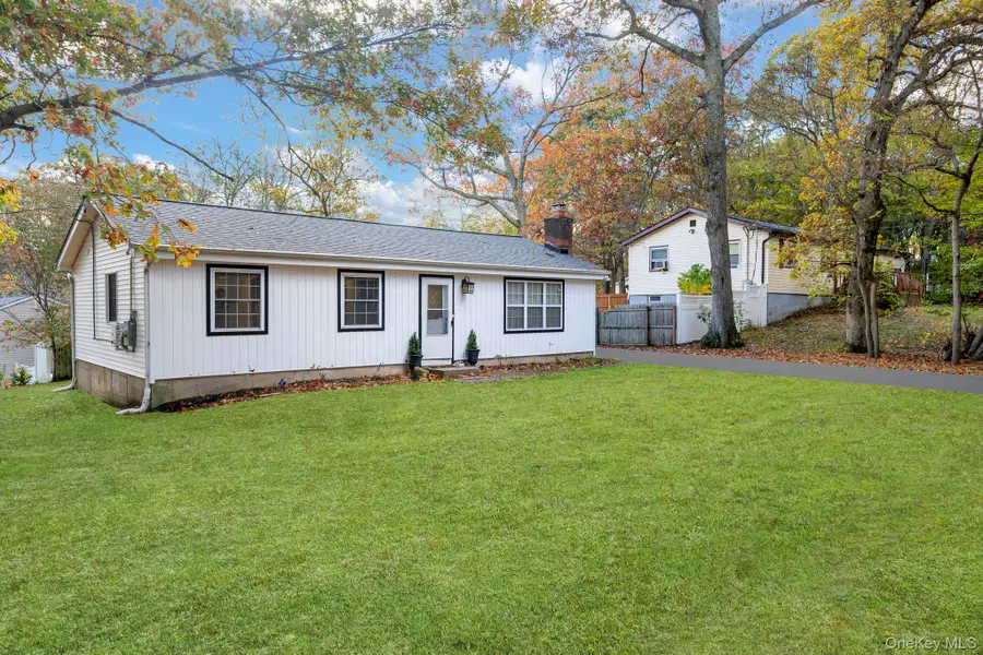 52 Maple Lane, Medford, NY 11763 - Image #2