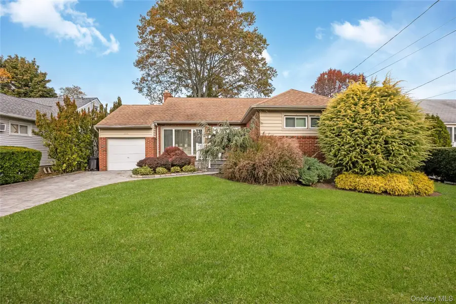 1745 Gerose Court, East Meadow, NY 11554 - Image #2