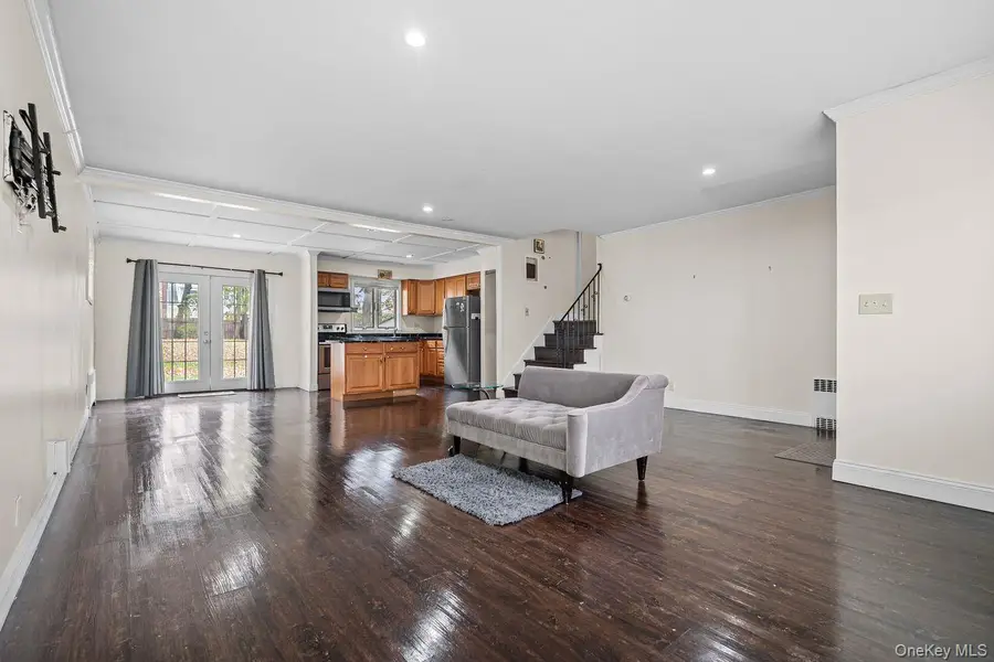 1043 Wilson Boulevard, Central Islip, NY 11722 - Image #2