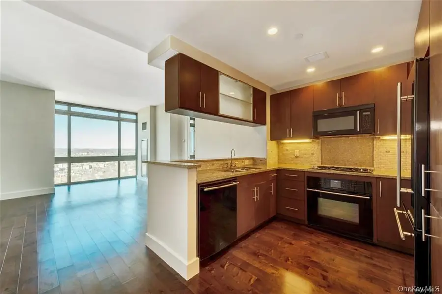 175 Huguenot Street #2404, New Rochelle, NY 10801 - Image #2