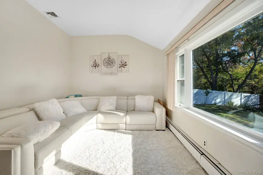 26 Fran Lane, Selden, NY 11784 - Image #3