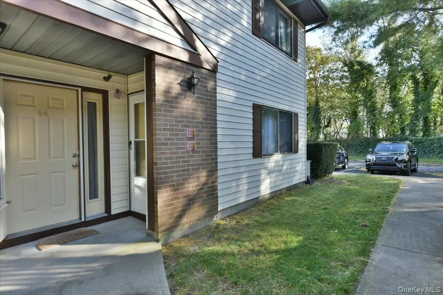 615 Broadway #44, Amityville, NY 11701 - Image #2