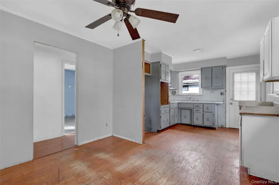 236 Boundary Avenue, Massapequa, NY 11758 - Image #2