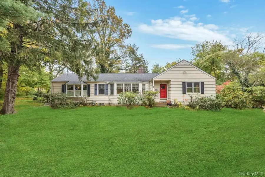 89 Van Brunt Manor Road, Poquott, NY 11733 - Image #2