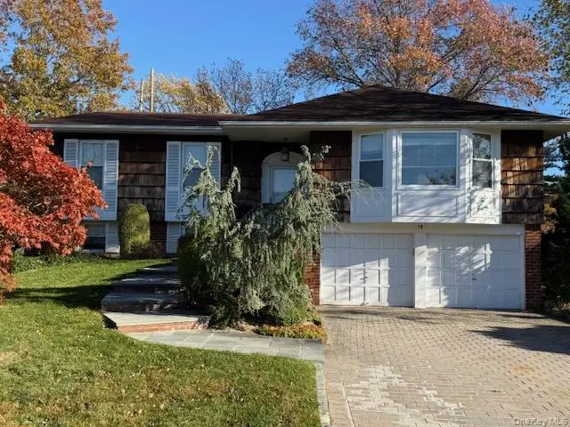 19 Carriage Road, Roslyn, NY 11576 - Image #1