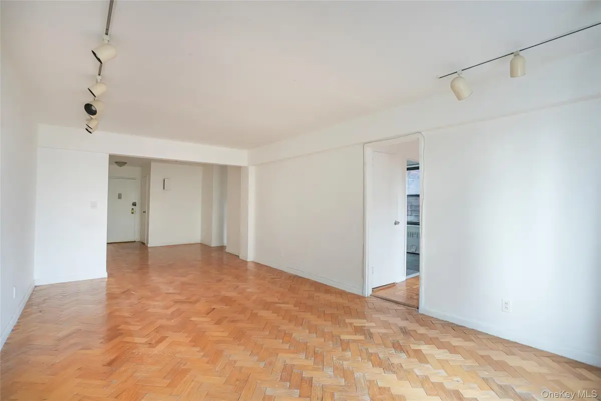 1 Remsen Road #2F, Yonkers, NY 10710 - Image #1