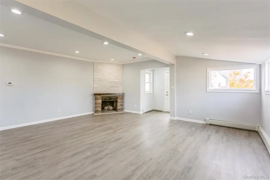 12 Hewlett Point Avenue, East Rockaway, NY 11518 - Image #2