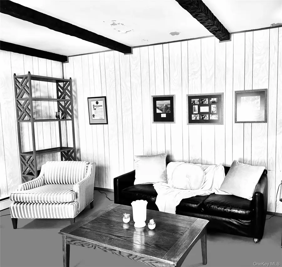 14 Christa Court, Huntington, NY 11743 - Image #3