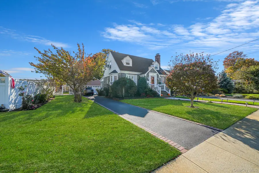 199 Claxton Avenue, Bellmore, NY 11710 - Image #2