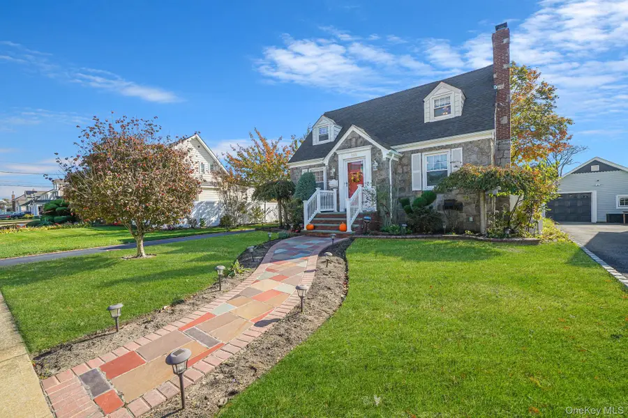 199 Claxton Avenue, Bellmore, NY 11710 - Image #3