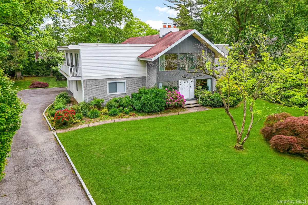 161 Morris Lane S, Scarsdale, NY 10583 - Image #1