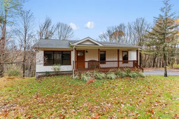 104 Susan Drive, Poughquag, NY 12570