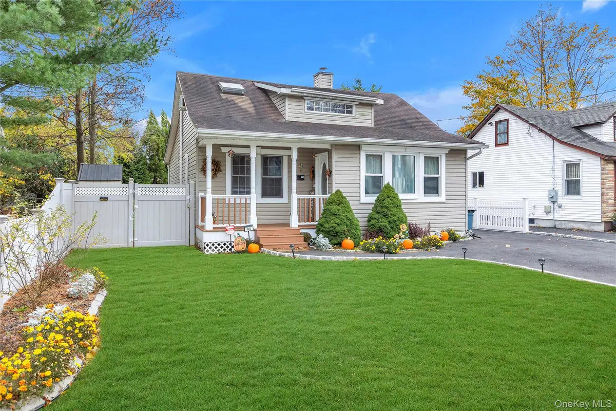 84 Cedar Street, Islip, NY 11751 - Image #1