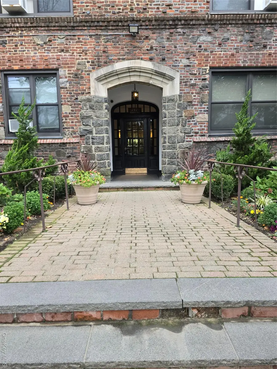141 Woodmere Boulevard #6C, Woodmere, NY 11598 - Image #2
