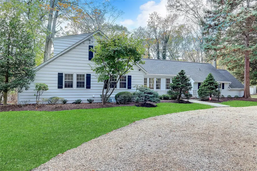 14 Highwood Road, Setauket, NY 11733 - Image #3