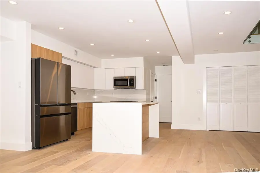 95 Woodlake Drive W #95, Woodbury, NY 11797 - Image #3