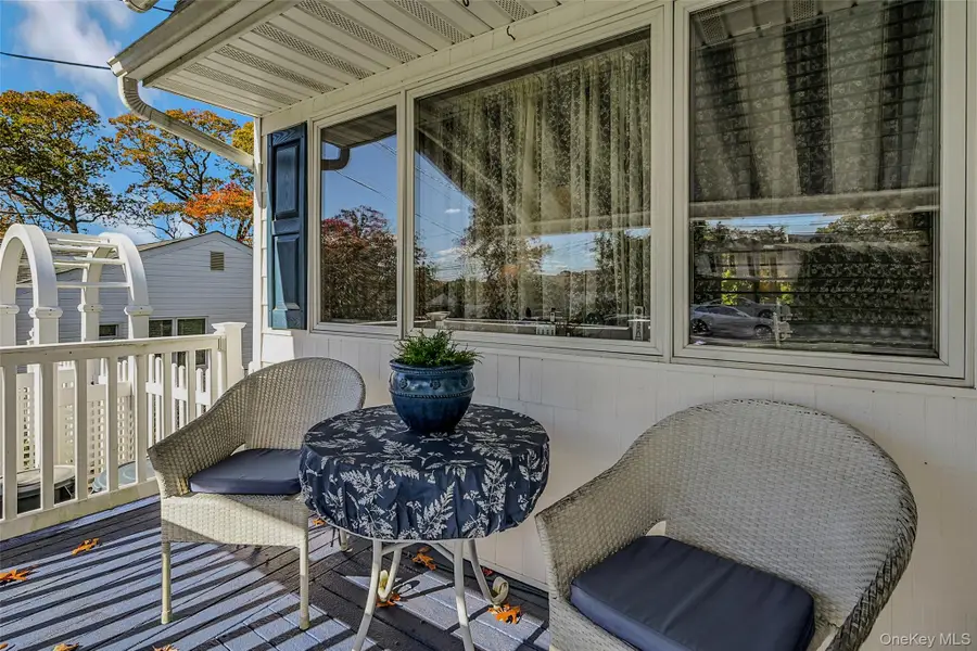 17 Washington Heights Street, Selden, NY 11784 - Image #3