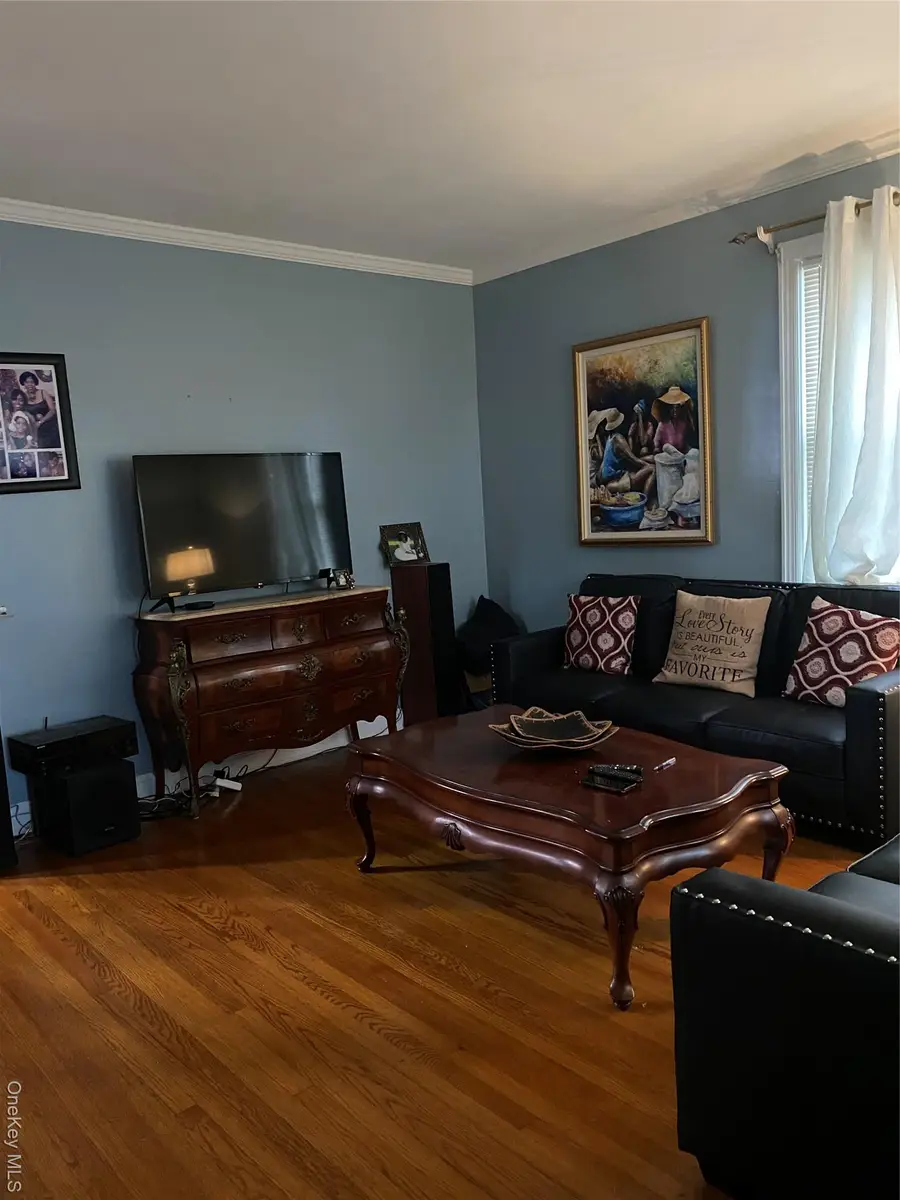 192 Beech Street, Valley Stream, NY 11580 - Image #2