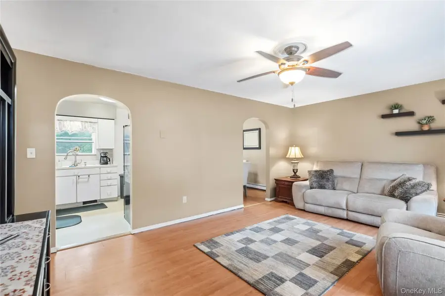 42 Fig Street, Central Islip, NY 11722 - Image #3