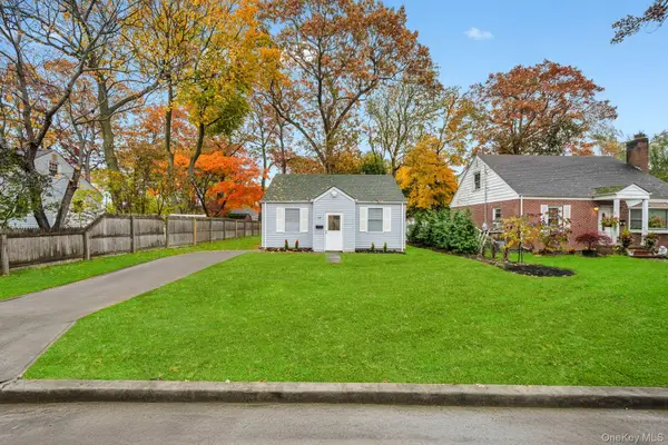 19 Admiral Street, Port Jefferson Station, NY 11776