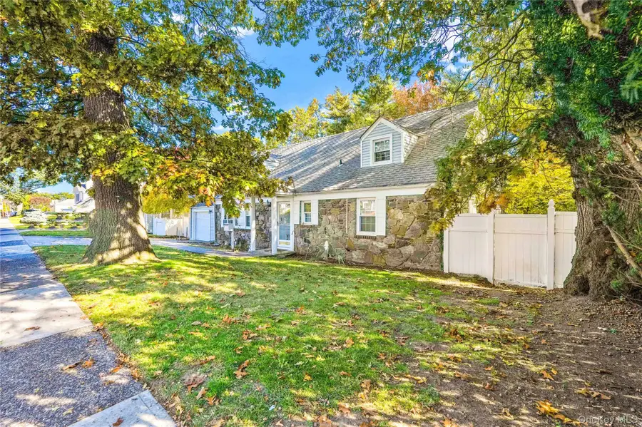 303 Nassau Boulevard, West Hempstead, NY 11552 - Image #2