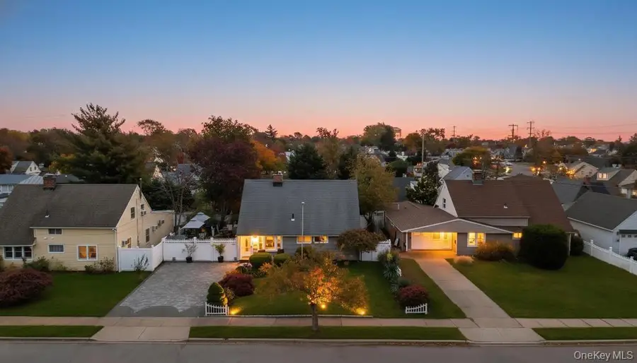 101 Constellation Road, Levittown, NY 11756 - Image #2