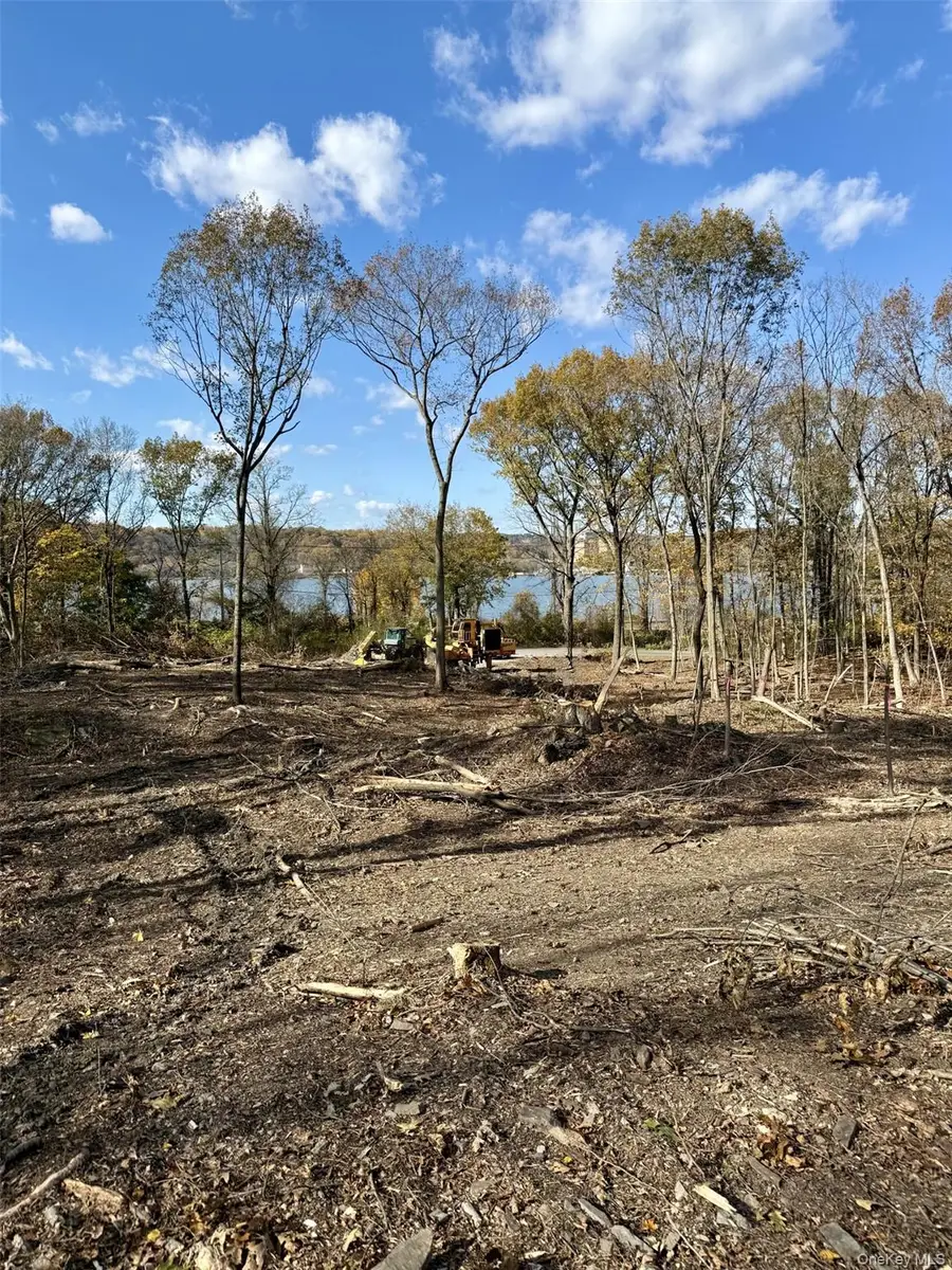 River N, Chelsea, NY  - Image #3