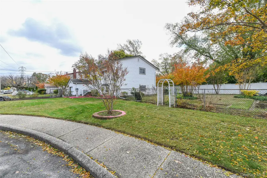 6 Clarke Street, Brentwood, NY 11717 - Image #3