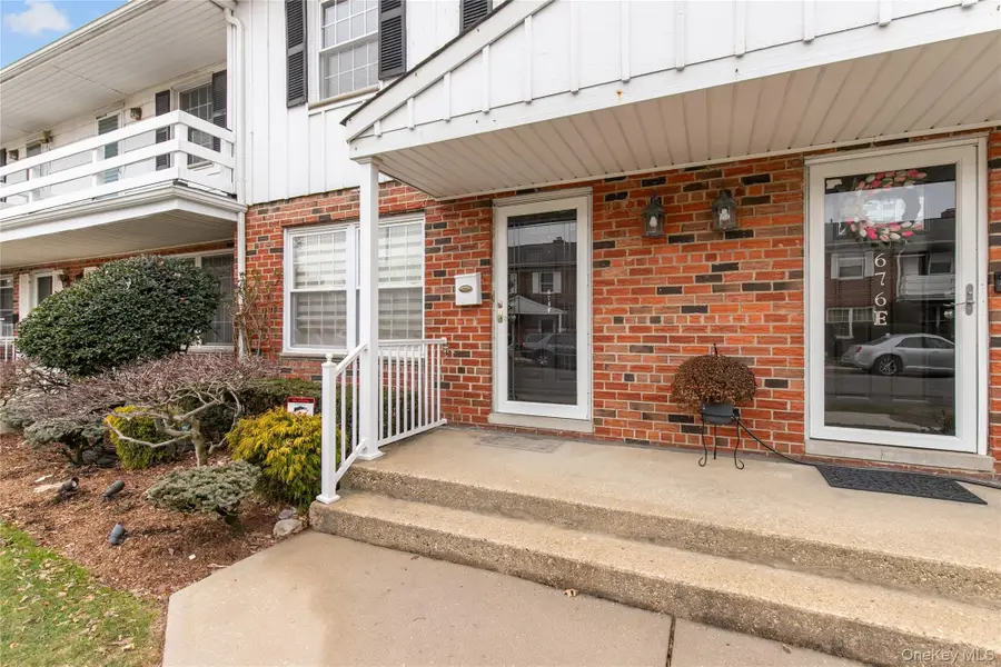 676 Front Street #F, Hempstead, NY 11550 - #3