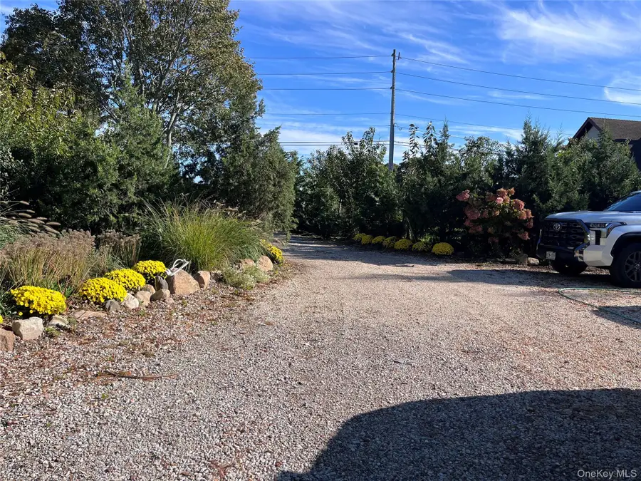 17525 County Road 48, Cutchogue, NY 11935 - Image #3