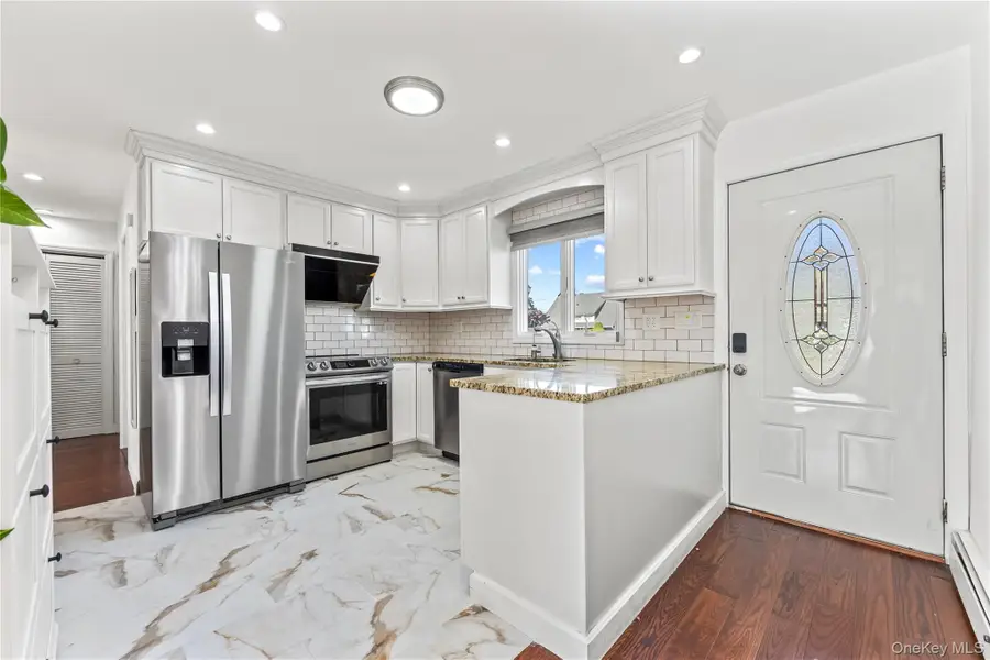 197 Blacksmith Road S, Levittown, NY 11756 - Image #3