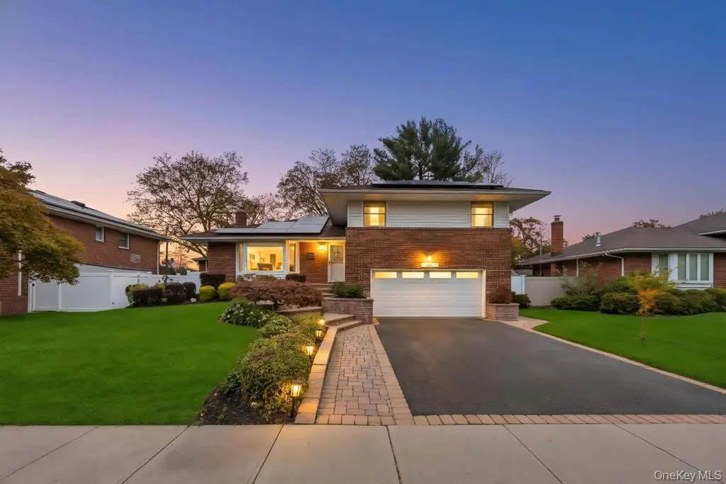 24 Glenwood Road, Plainview, NY 11803 - Image #1