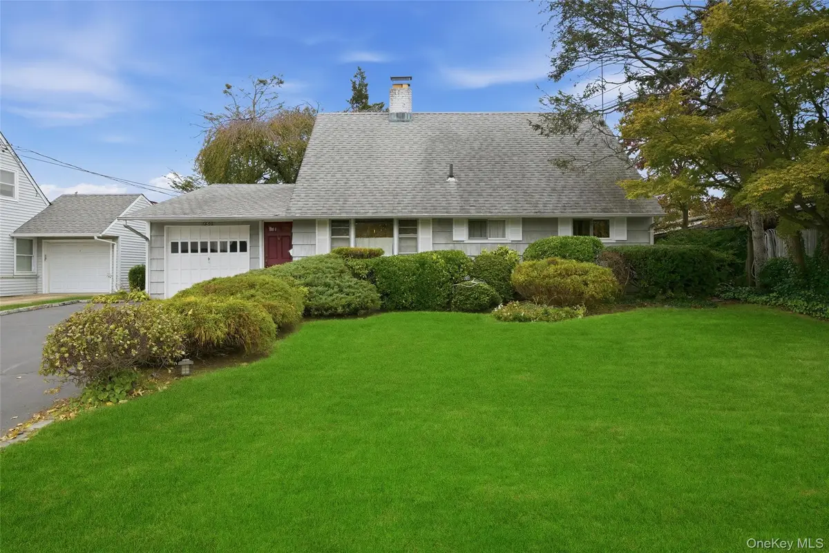 150 Kingfisher Road, Levittown, NY 11756 - Image #1