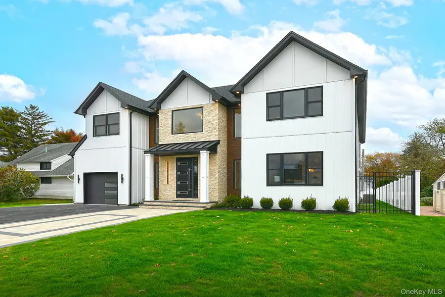 39 Forest Lane, Westbury, NY 11590 - Image #3