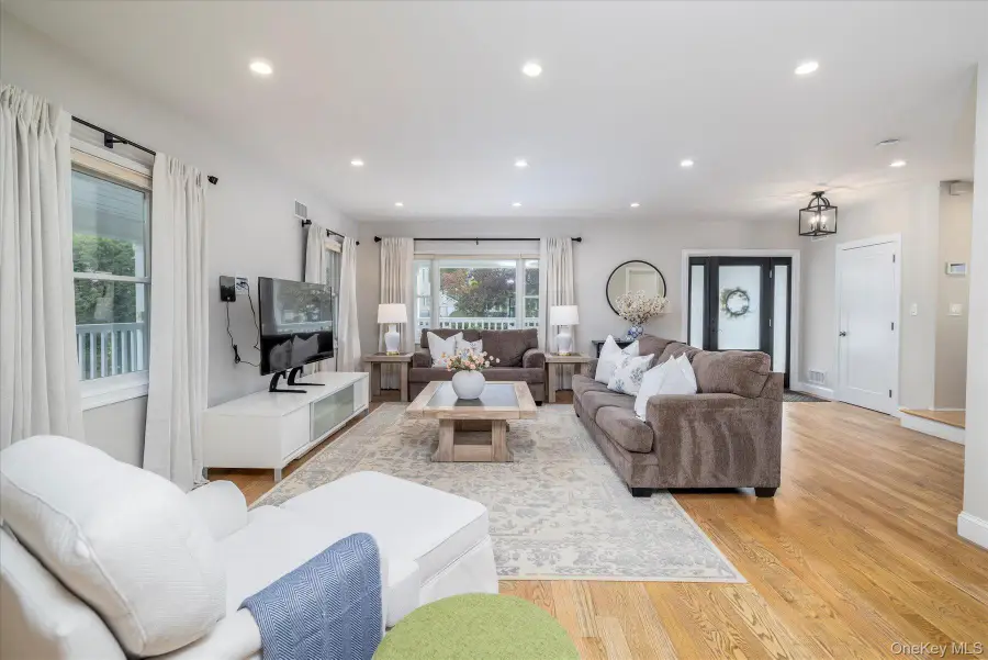 2 Atlas Avenue, Malverne, NY 11565 - Image #3