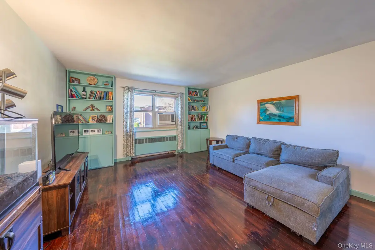 44 Dehaven Drive #1D, Yonkers, NY 10703 - Image #1