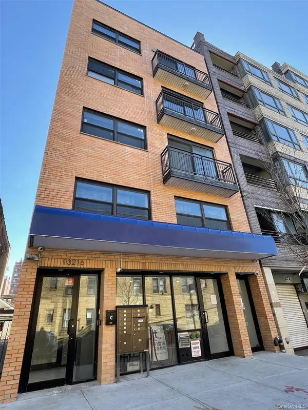 132-16 Maple Avenue #5A, Flushing, NY 11355