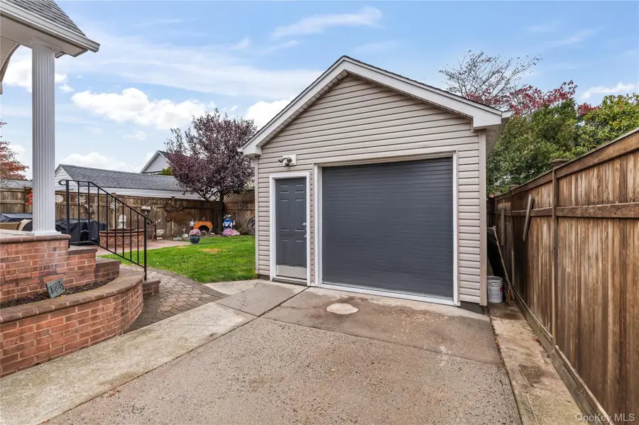 1041 N 4th Street, New Hyde Park, NY 11040 - Image #3