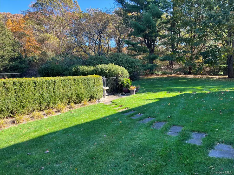 48 Windcrest Drive, Manorville, NY 11949 - Image #3